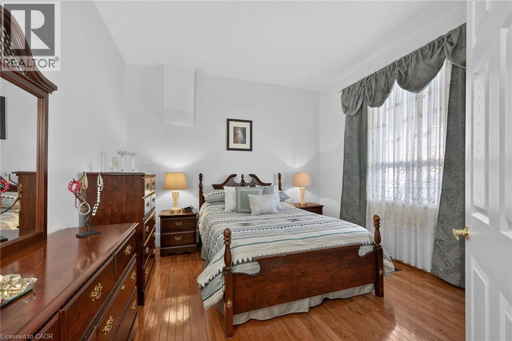 142 RAY Street N, Hamilton, Ontario, L8R2Y2 — Photo 9