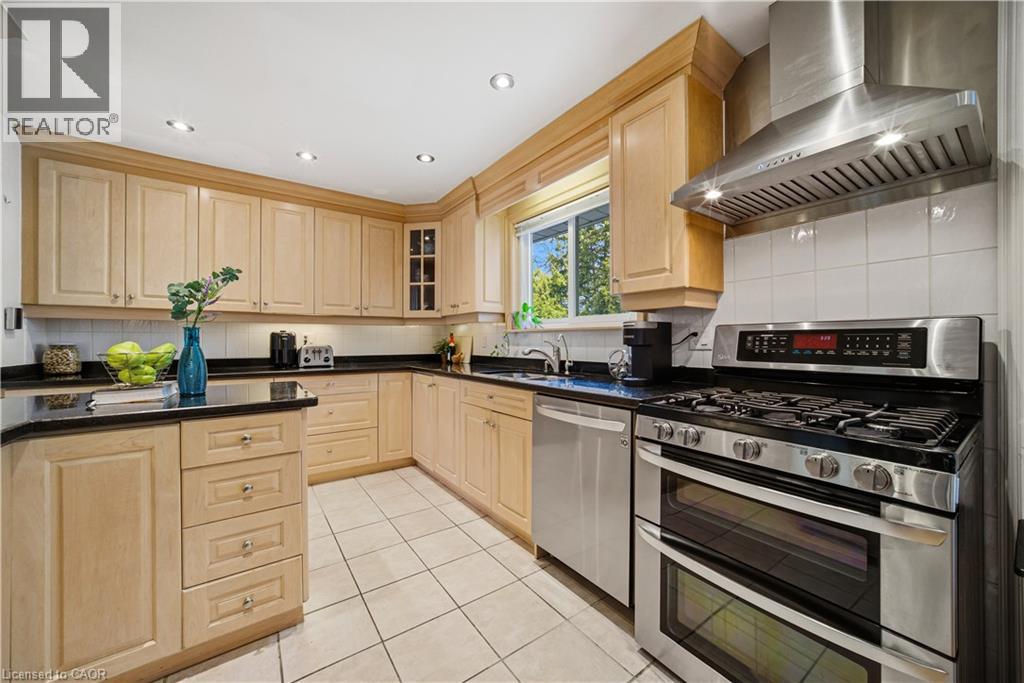 1100 SHAW Street, Oakville, Ontario, L6L2R8 — Photo 13
