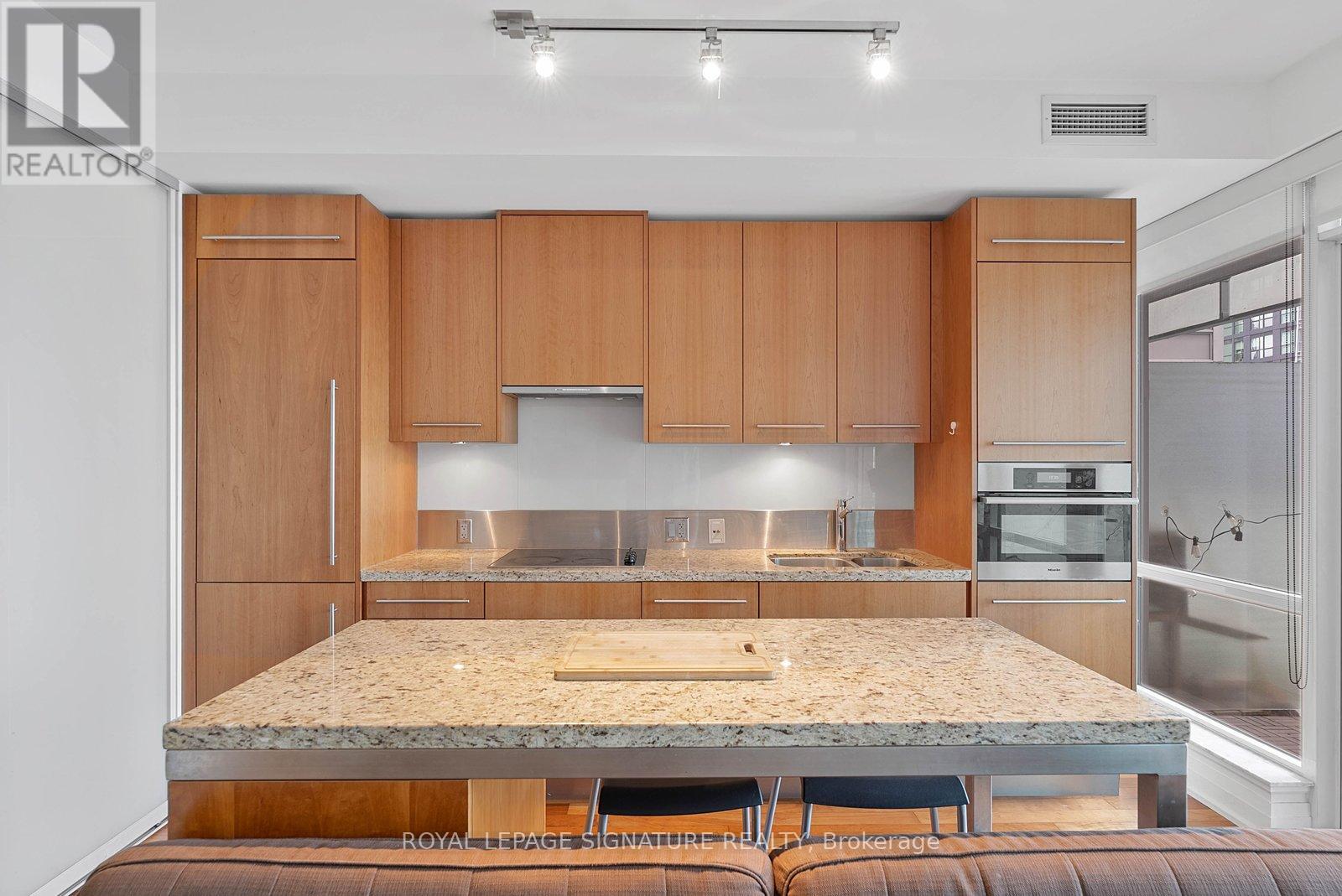 1505 - 80 JOHN STREET, Toronto (Waterfront Communities), Ontario, M5V3X4 — Photo 5