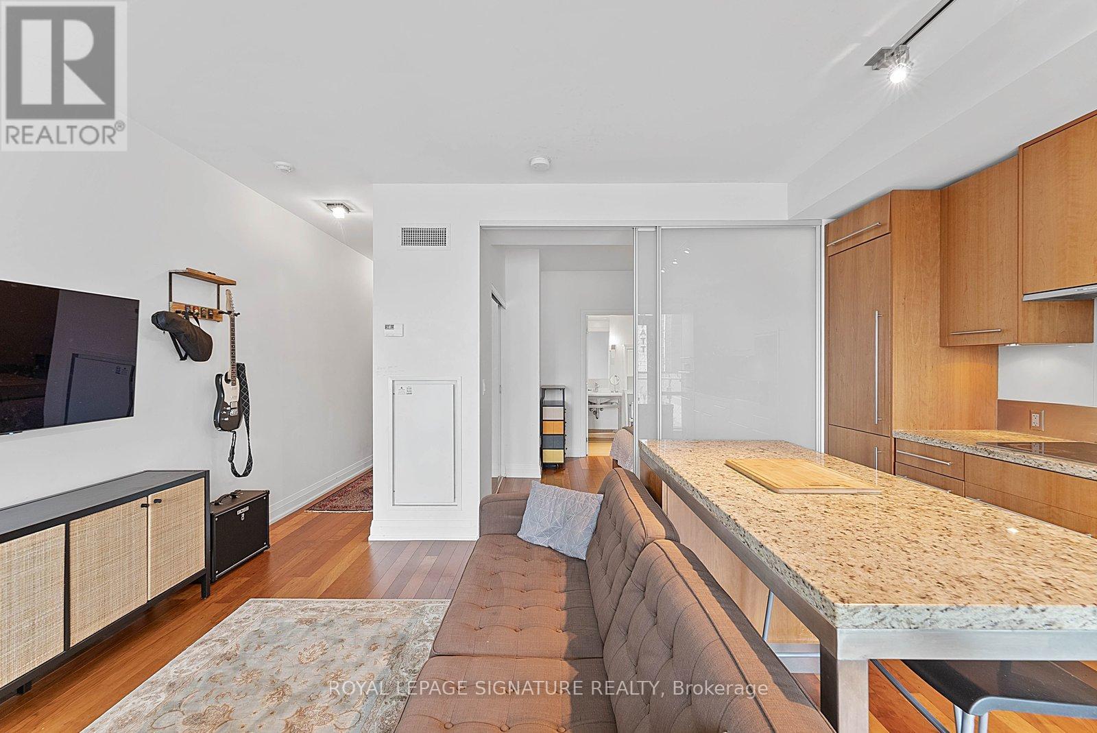 1505 - 80 JOHN STREET, Toronto (Waterfront Communities), Ontario, M5V3X4 — Photo 7