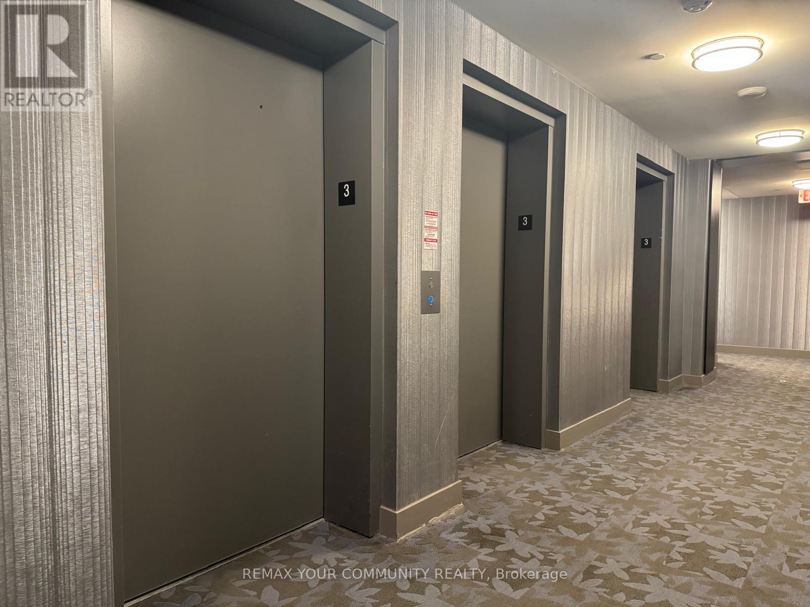 307B - 9600 YONGE STREET, Richmond Hill (North Richvale), Ontario, L4C0X3 — Photo 2