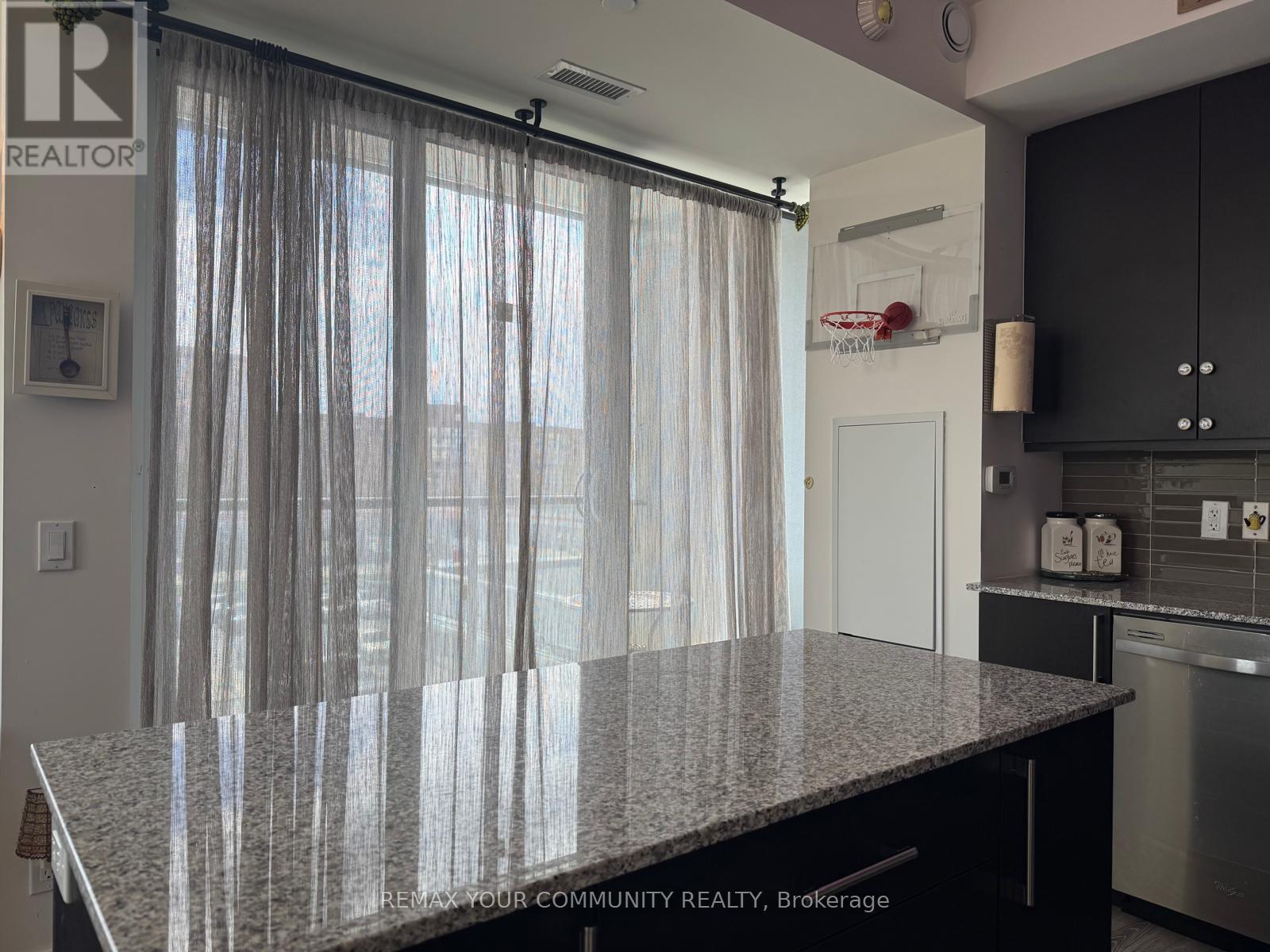 307B - 9600 YONGE STREET, Richmond Hill (North Richvale), Ontario, L4C0X3 — Photo 7