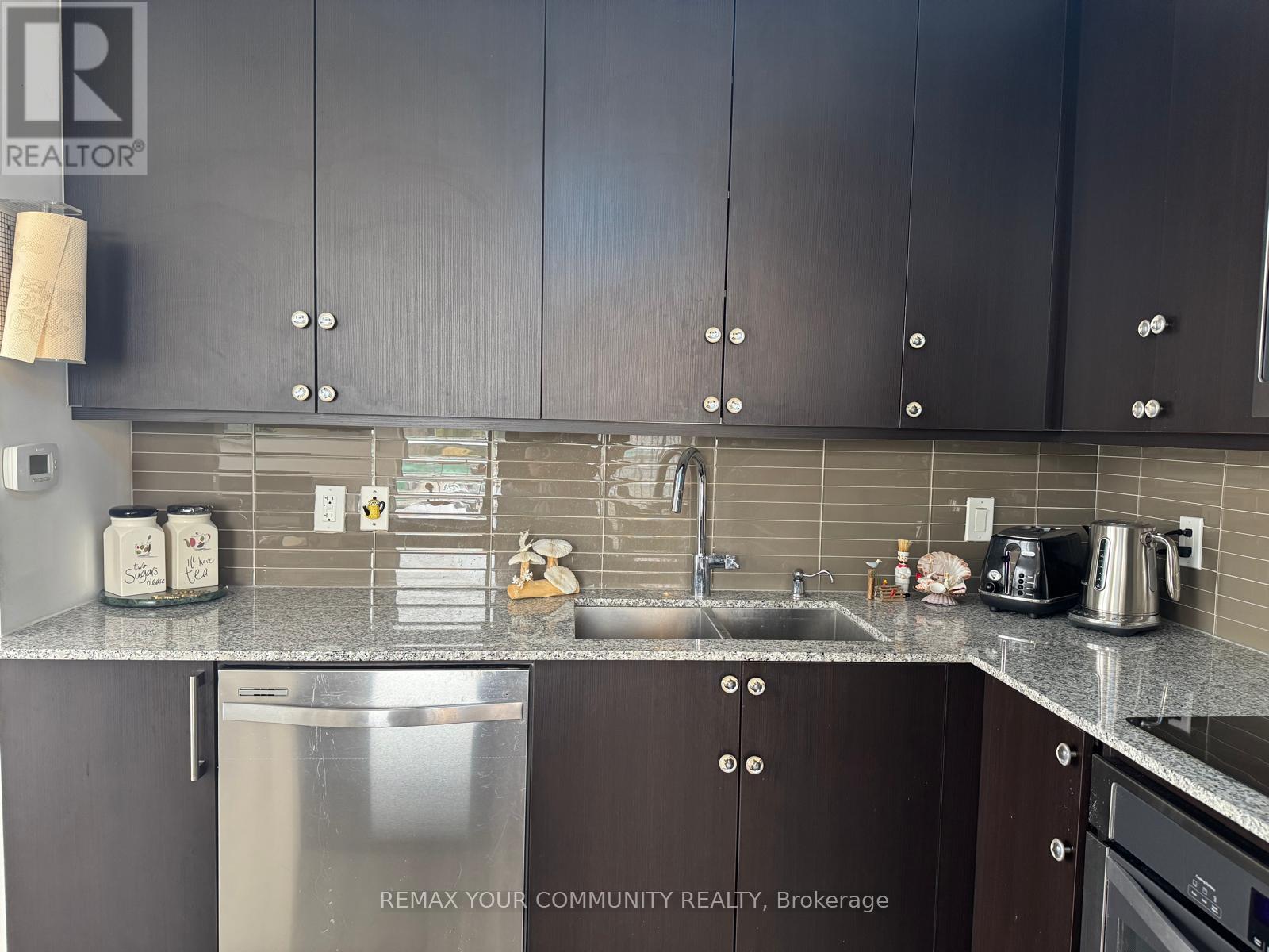 307B - 9600 YONGE STREET, Richmond Hill (North Richvale), Ontario, L4C0X3 — Photo 8