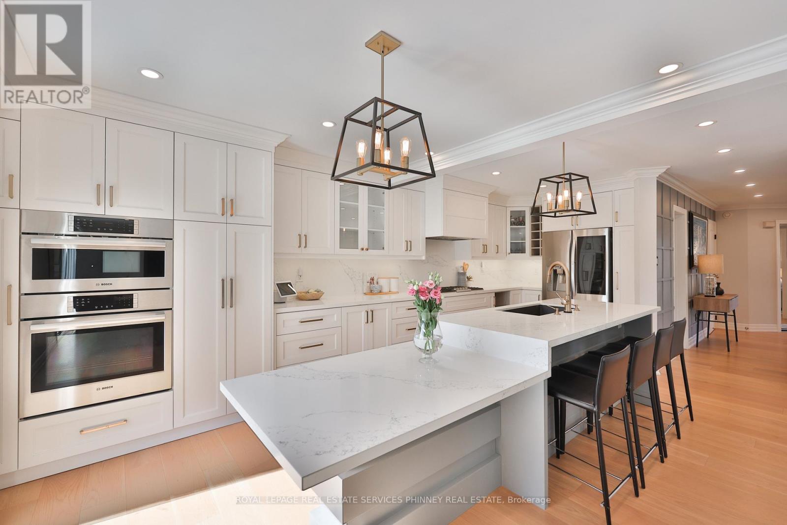 976 SILVER BIRCH TRAIL, Mississauga (Clarkson), Ontario, L5J4S3 — Photo 5
