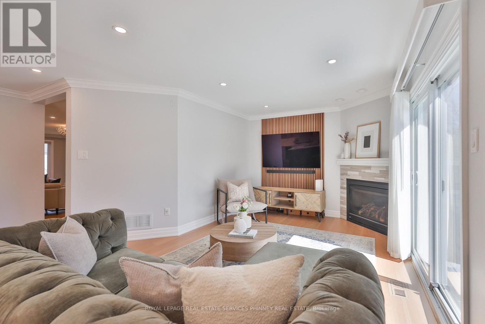 976 SILVER BIRCH TRAIL, Mississauga (Clarkson), Ontario, L5J4S3 — Photo 8