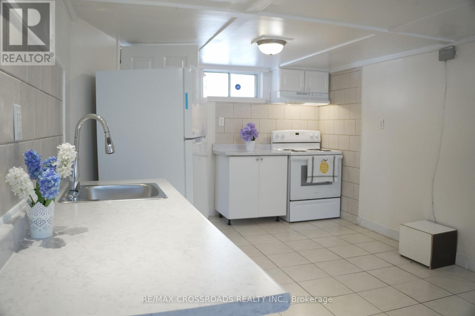 30 HEARST CIRCLE, Toronto (Brookhaven-Amesbury), Ontario, M6M2T7 — Photo 20