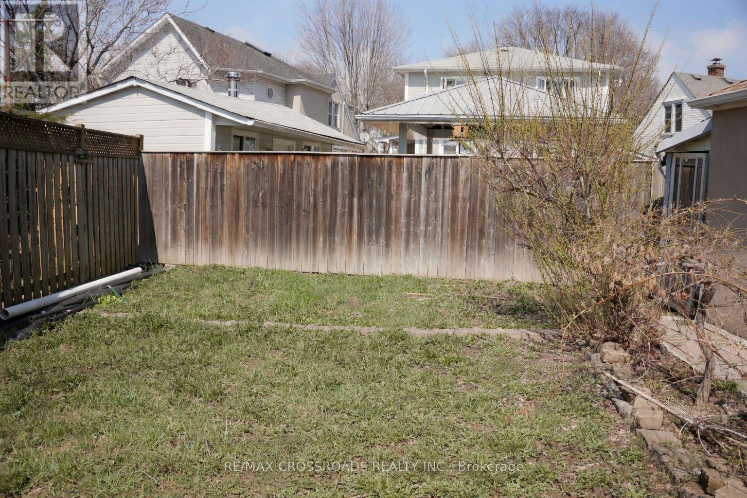 30 HEARST CIRCLE, Toronto (Brookhaven-Amesbury), Ontario, M6M2T7 — Photo 23