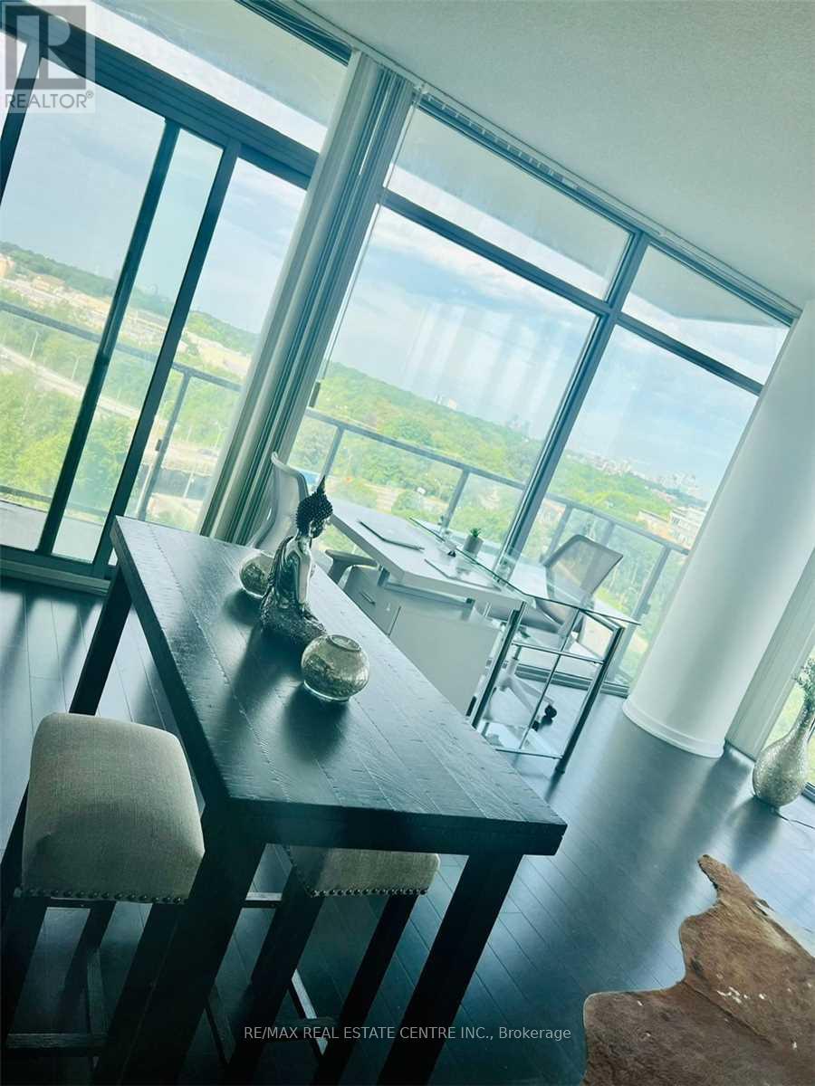 1010 - 105 THE QUEENSWAY, Toronto (High Park-Swansea), Ontario, M6S5B5 — Photo 15