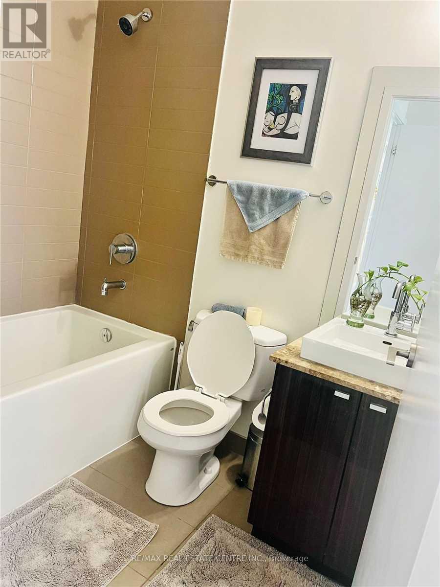 1010 - 105 THE QUEENSWAY, Toronto (High Park-Swansea), Ontario, M6S5B5 — Photo 18