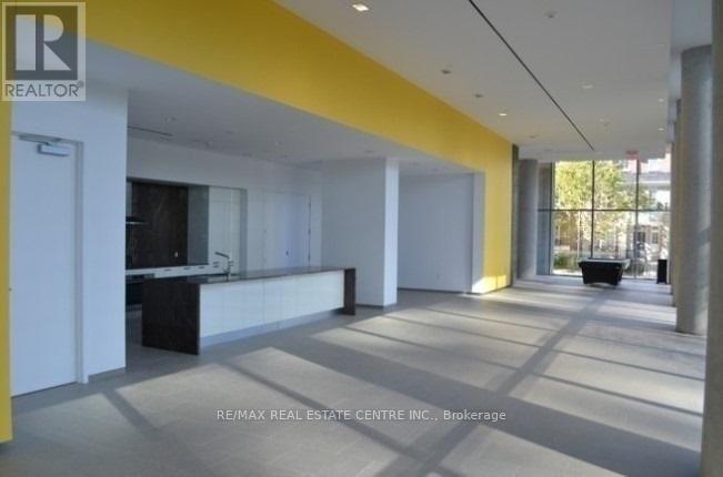 1010 - 105 THE QUEENSWAY, Toronto (High Park-Swansea), Ontario, M6S5B5 — Photo 5