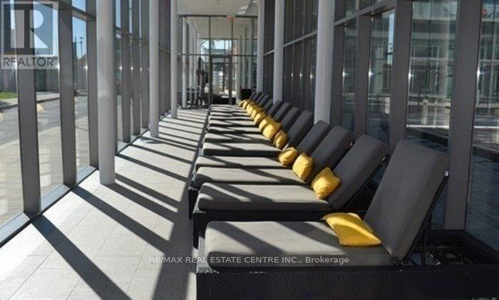 1010 - 105 THE QUEENSWAY, Toronto (High Park-Swansea), Ontario, M6S5B5 — Photo 6