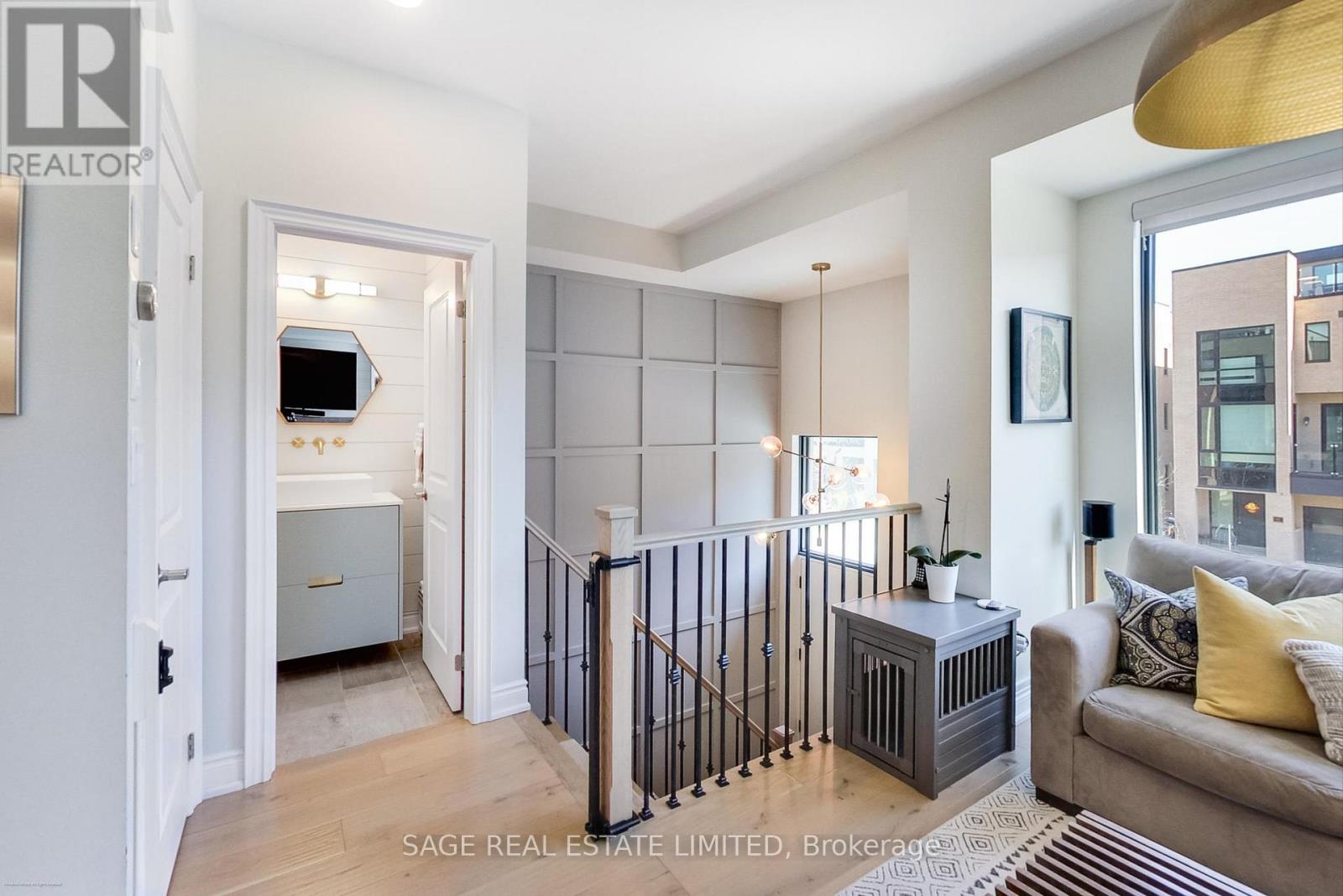 66 PONY FARM DRIVE, Toronto (Willowridge-Martingrove-Richview), Ontario, M9R0B3 — Photo 12