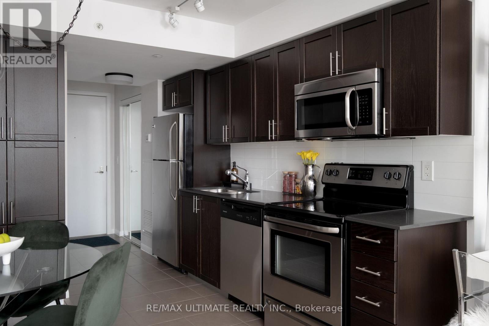 738 - 36 VIA BAGNATO, Toronto (Yorkdale-Glen Park), Ontario, M6A0B7 — Photo 7