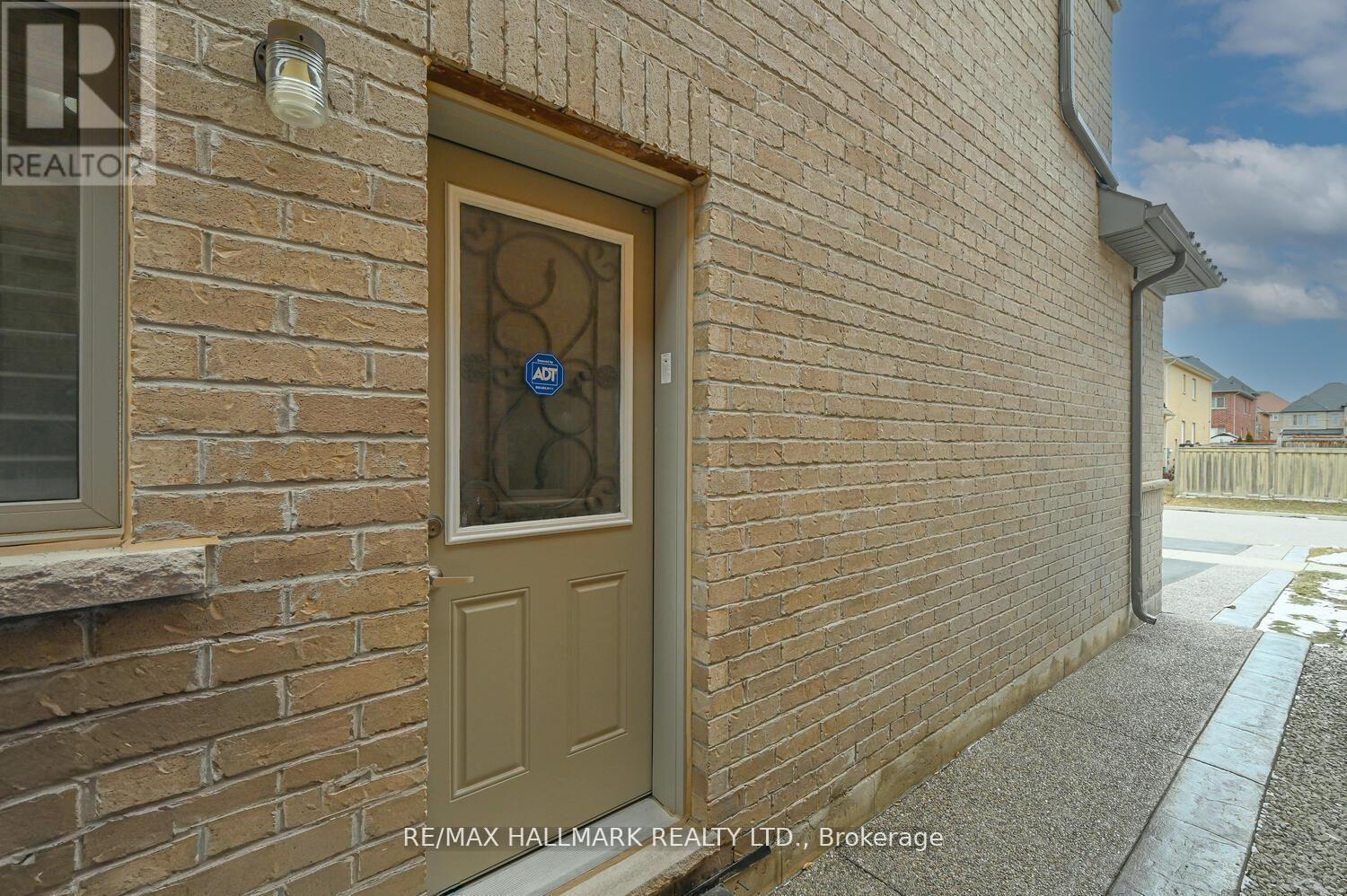 46 LISSON CRESCENT, Brampton (Credit Valley), Ontario, L6X0Y9 — Photo 50