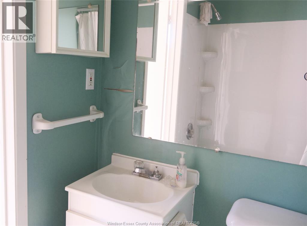 1050 Drouillard, Windsor, Ontario, N8Y2P8 — Photo 11