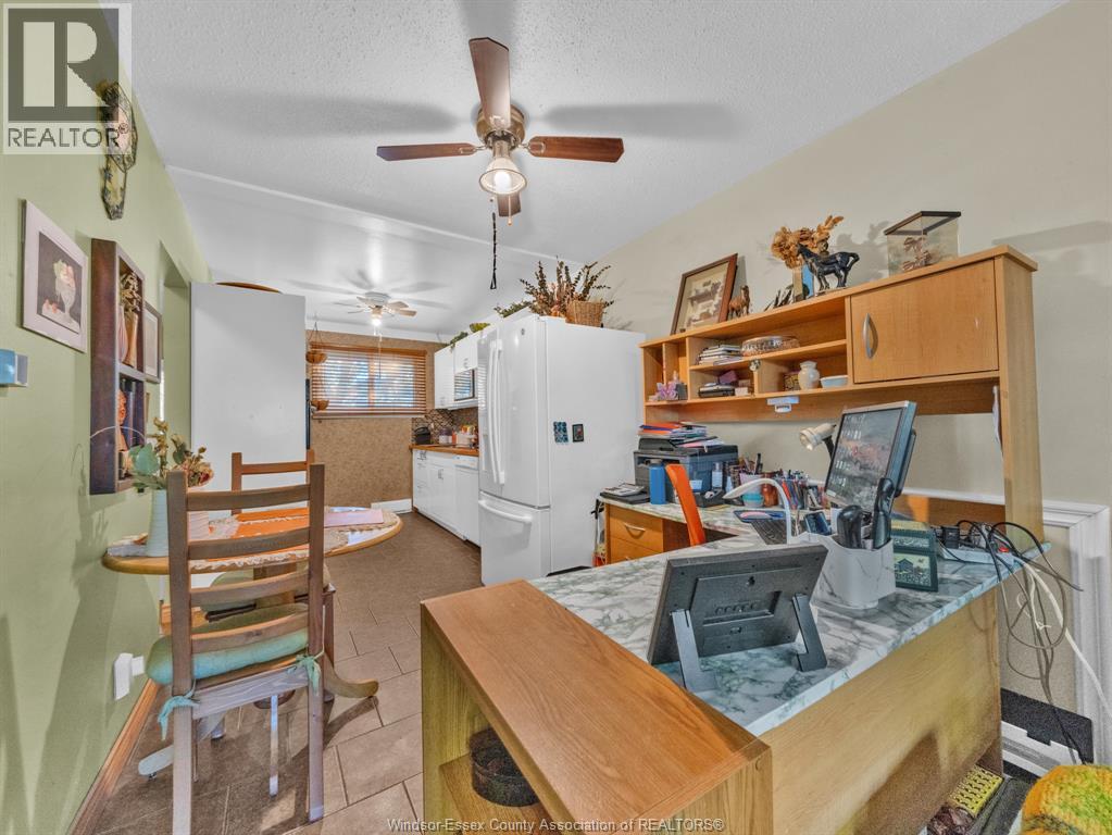 6430 THORNBERRY, Windsor, Ontario, N8T2W9 — Photo 10