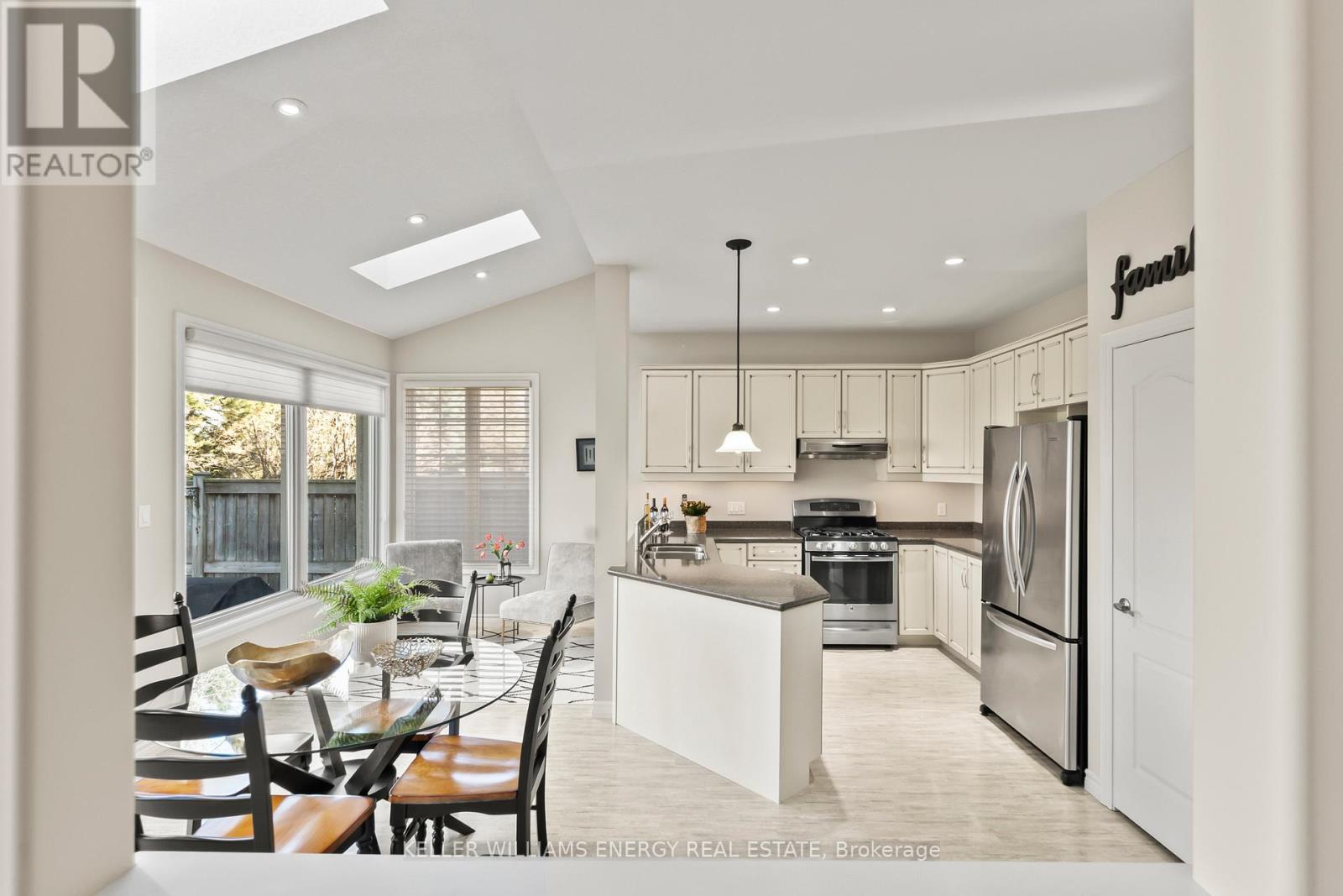 2258 PINDAR CRESCENT, Oshawa (Kedron), Ontario, L1L0C6 — Photo 9