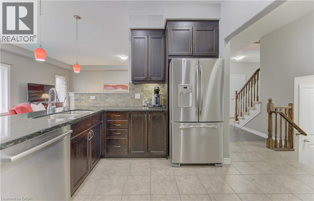 64 WALTER PERRY Place, New Hamburg, Ontario, N3A0B4 — Photo 15