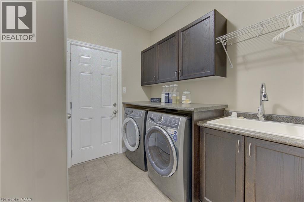 64 WALTER PERRY Place, New Hamburg, Ontario, N3A0B4 — Photo 19