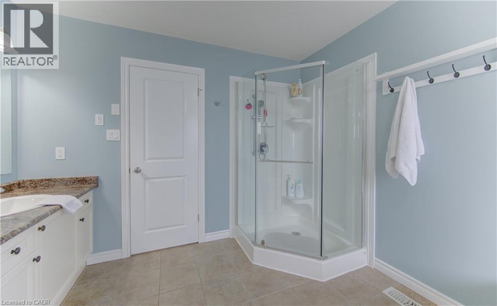 64 WALTER PERRY Place, New Hamburg, Ontario, N3A0B4 — Photo 29