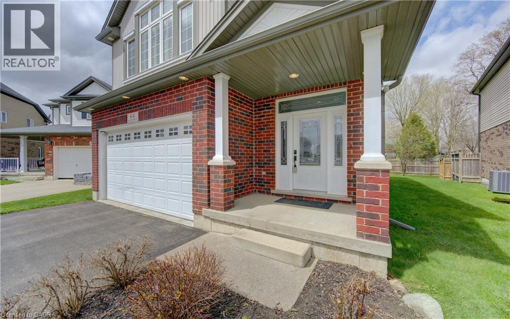 64 WALTER PERRY Place, New Hamburg, Ontario, N3A0B4 — Photo 3