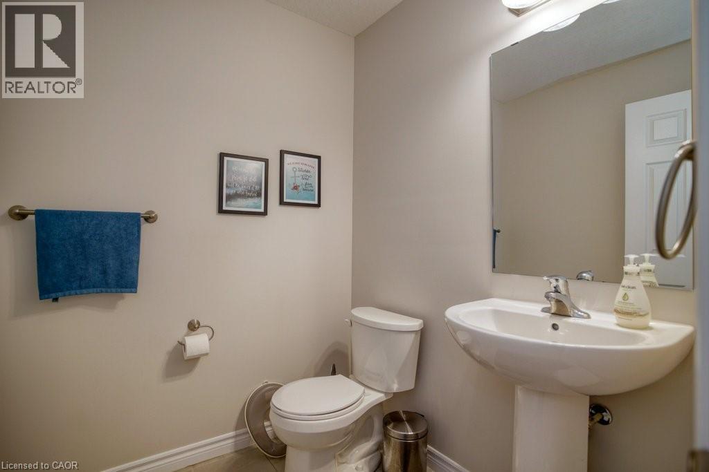 80 MIRANDA Path, Elmira, Ontario, N3B1N3 — Photo 8