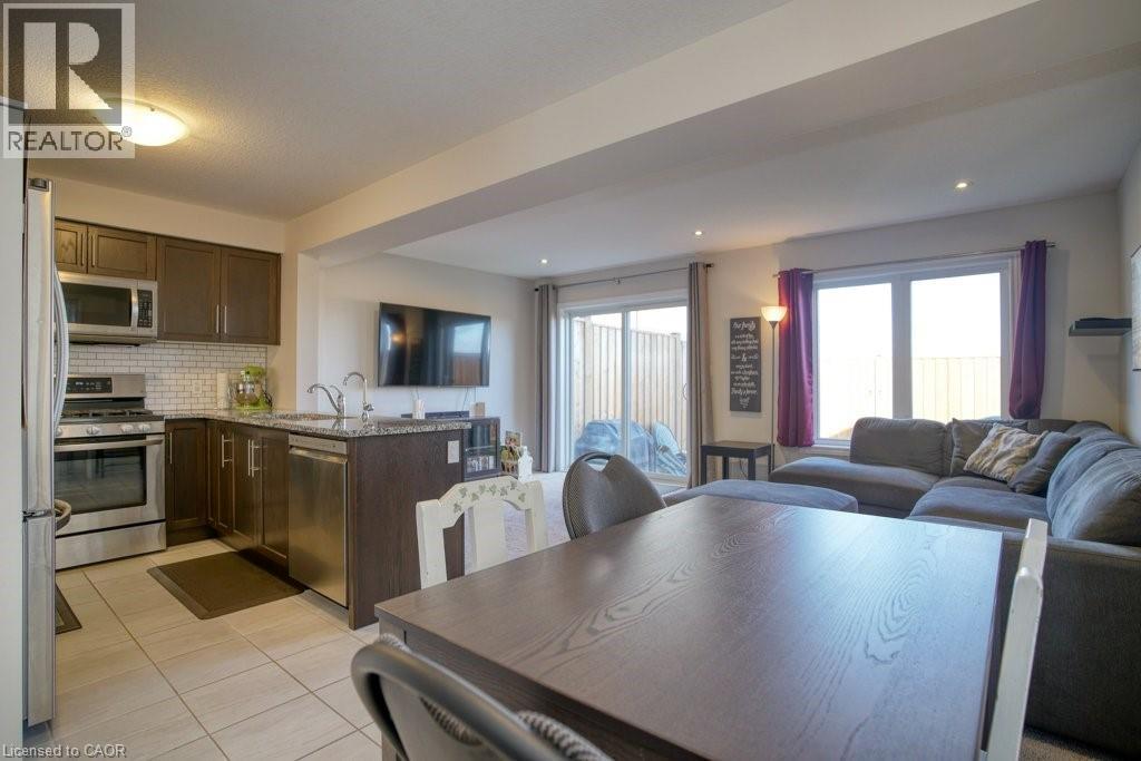 80 MIRANDA Path, Elmira, Ontario, N3B1N3 — Photo 9