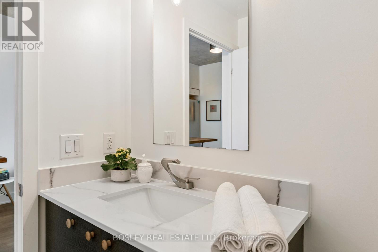 206 - 90 TRINITY STREET, Toronto (Moss Park), Ontario, M5A0E4 — Photo 7