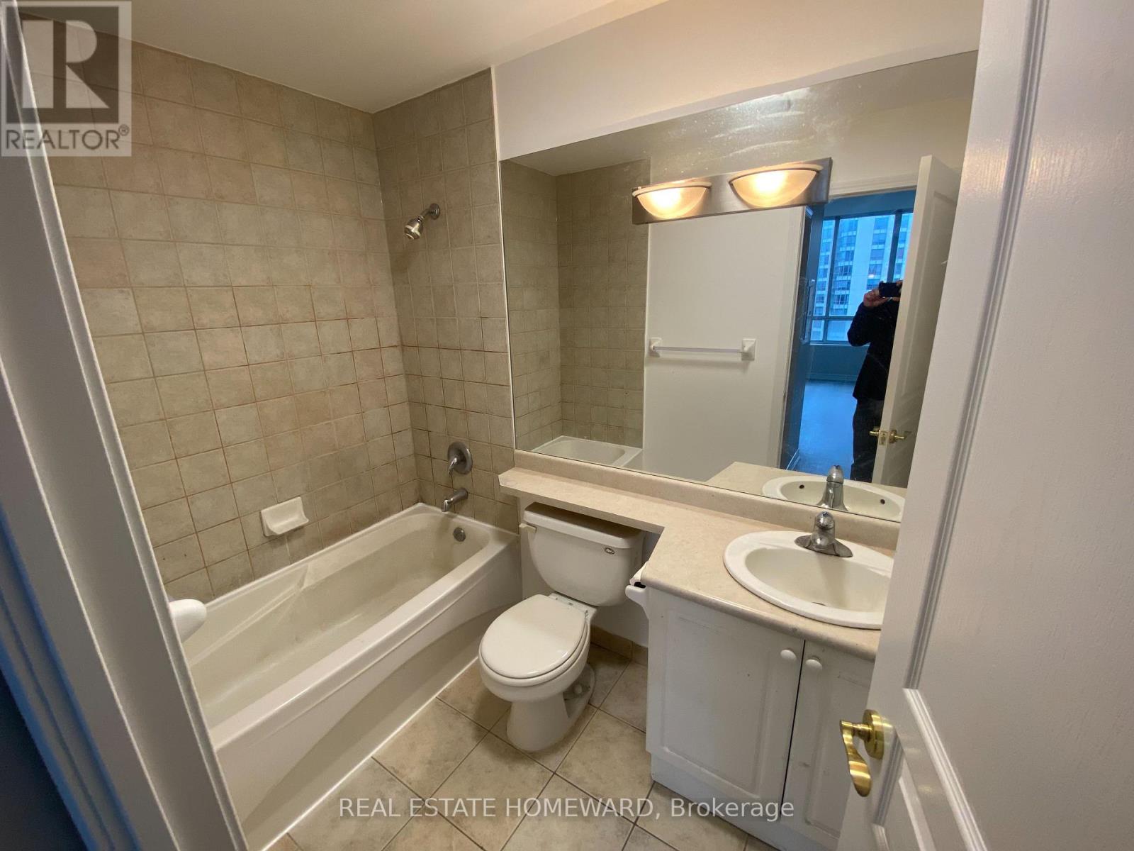 1005 - 28 BYNG AVENUE, Toronto (Willowdale East), Ontario, M2N7H4 — Photo 16