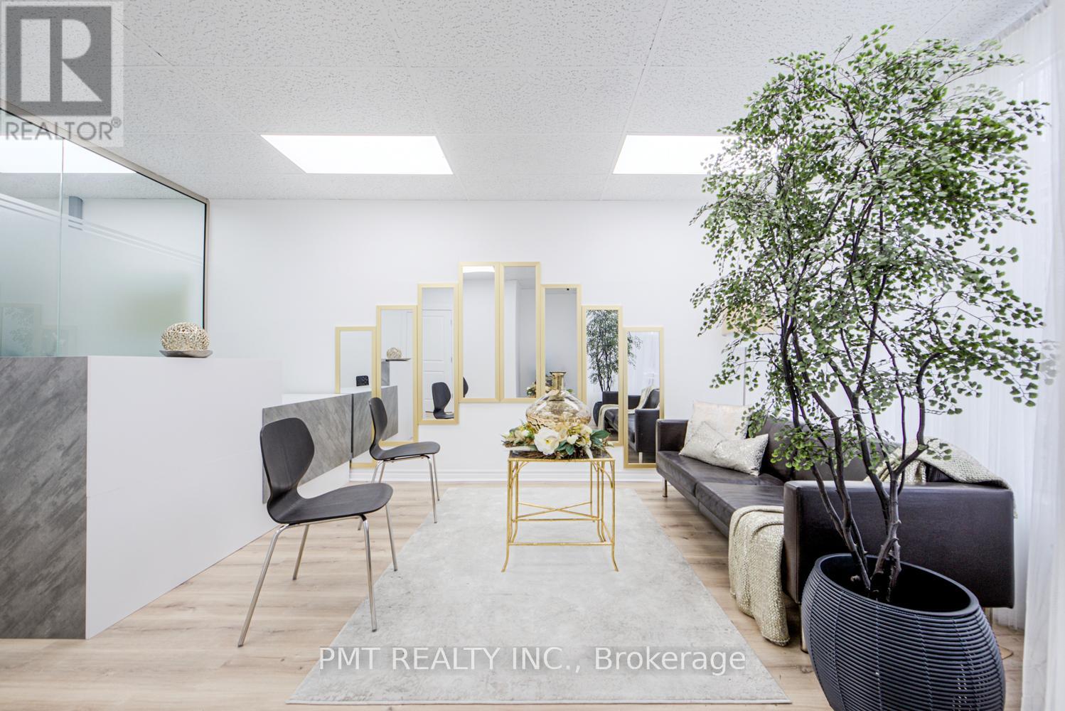 1092 BATHURST STREET, Toronto (Annex), Ontario, M5R3G9 — Photo 3