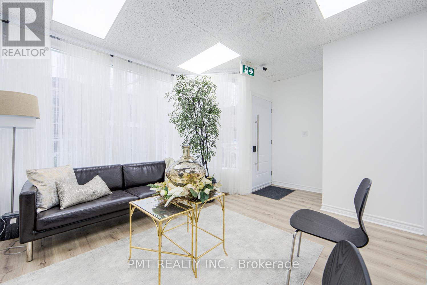 1092 BATHURST STREET, Toronto (Annex), Ontario, M5R3G9 — Photo 4