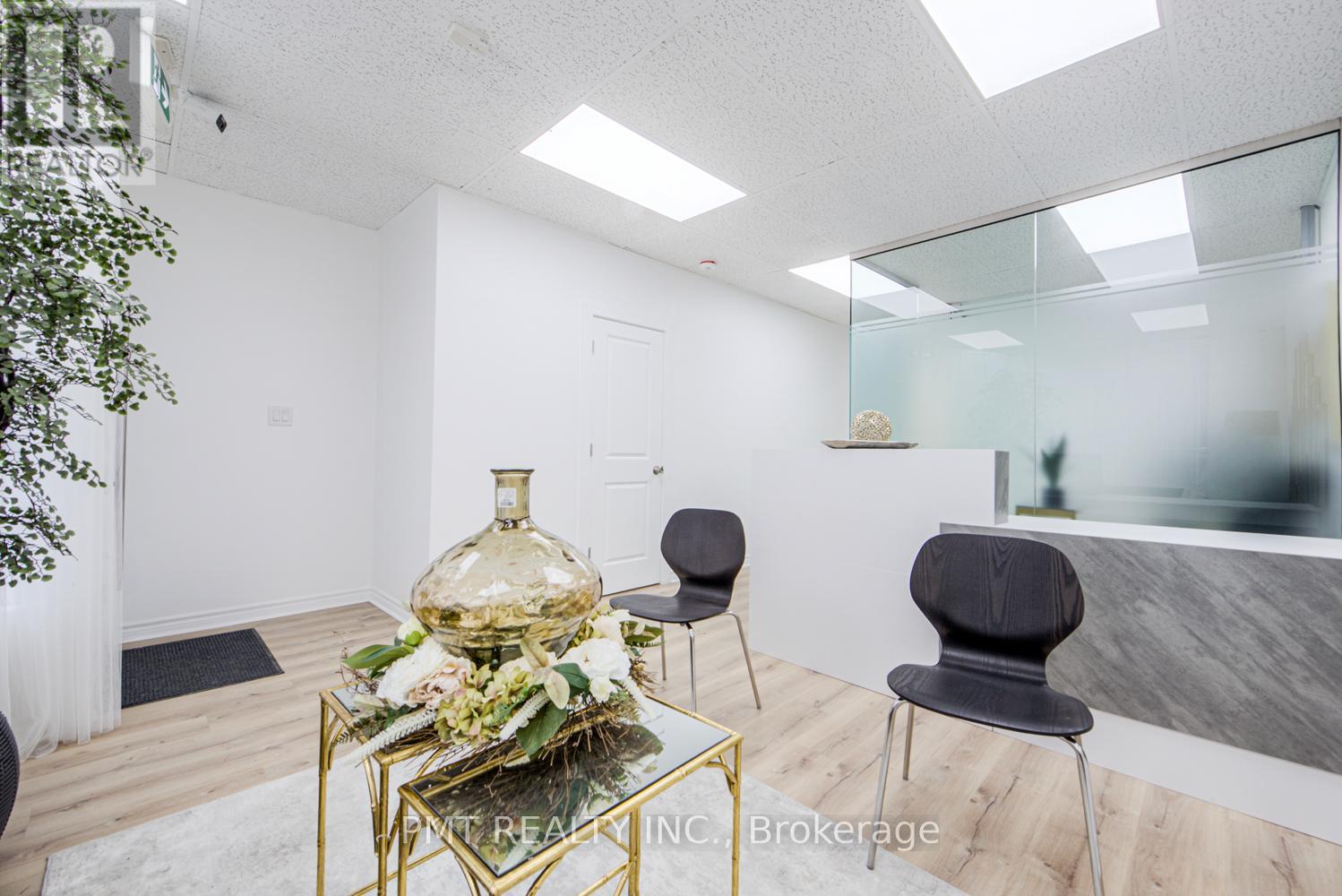 1092 BATHURST STREET, Toronto (Annex), Ontario, M5R3G9 — Photo 6