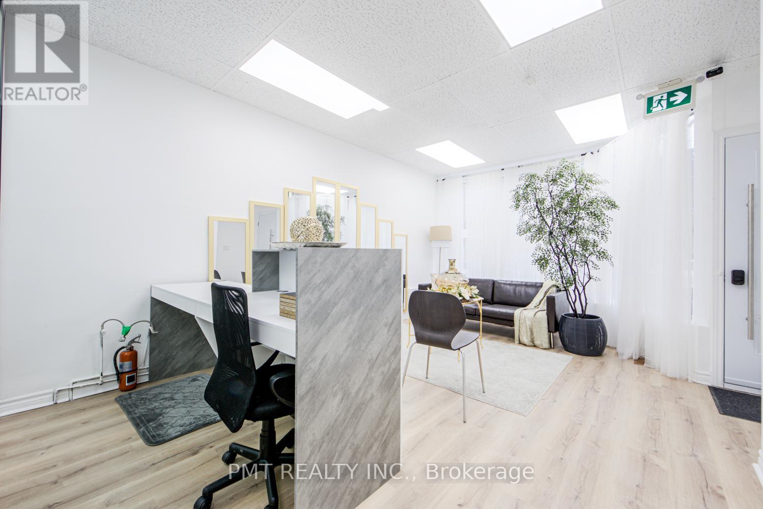 1092 BATHURST STREET, Toronto (Annex), Ontario, M5R3G9 — Photo 7