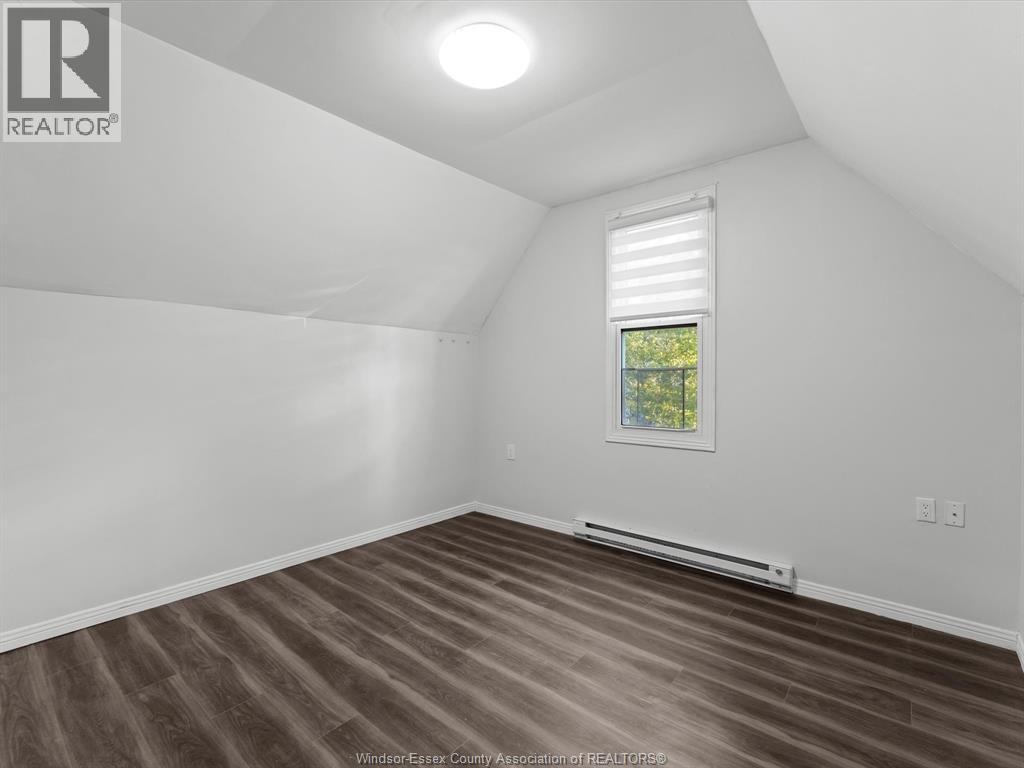 253 CURRY AVENUE, Windsor, Ontario, N9B2B4 — Photo 10