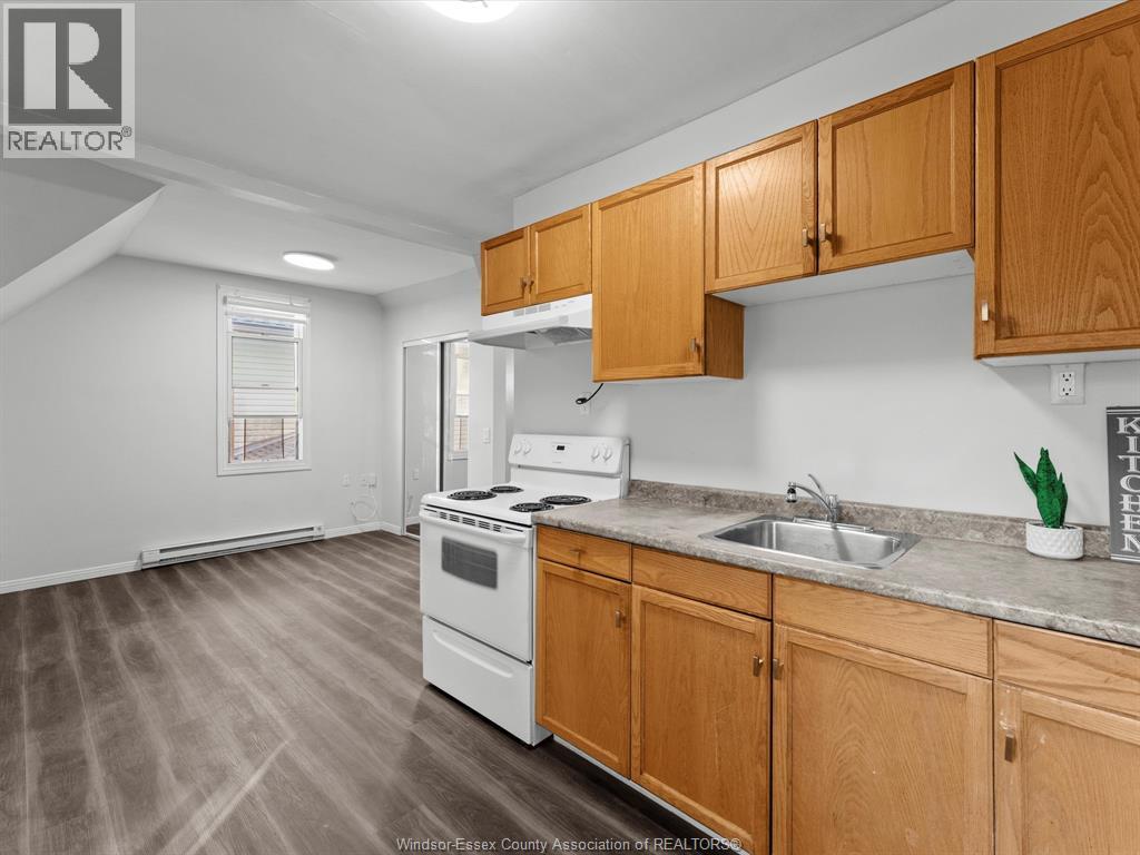 253 CURRY AVENUE, Windsor, Ontario, N9B2B4 — Photo 5