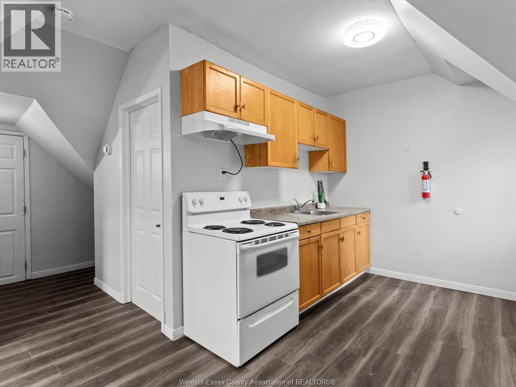 253 CURRY AVENUE, Windsor, Ontario, N9B2B4 — Photo 7