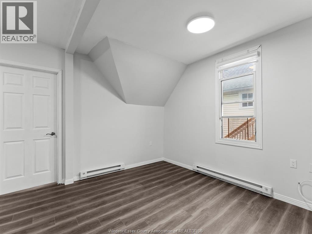 253 CURRY AVENUE, Windsor, Ontario, N9B2B4 — Photo 8