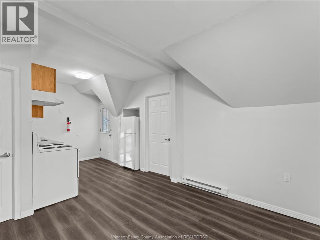 253 CURRY AVENUE, Windsor, Ontario, N9B2B4 — Photo 9