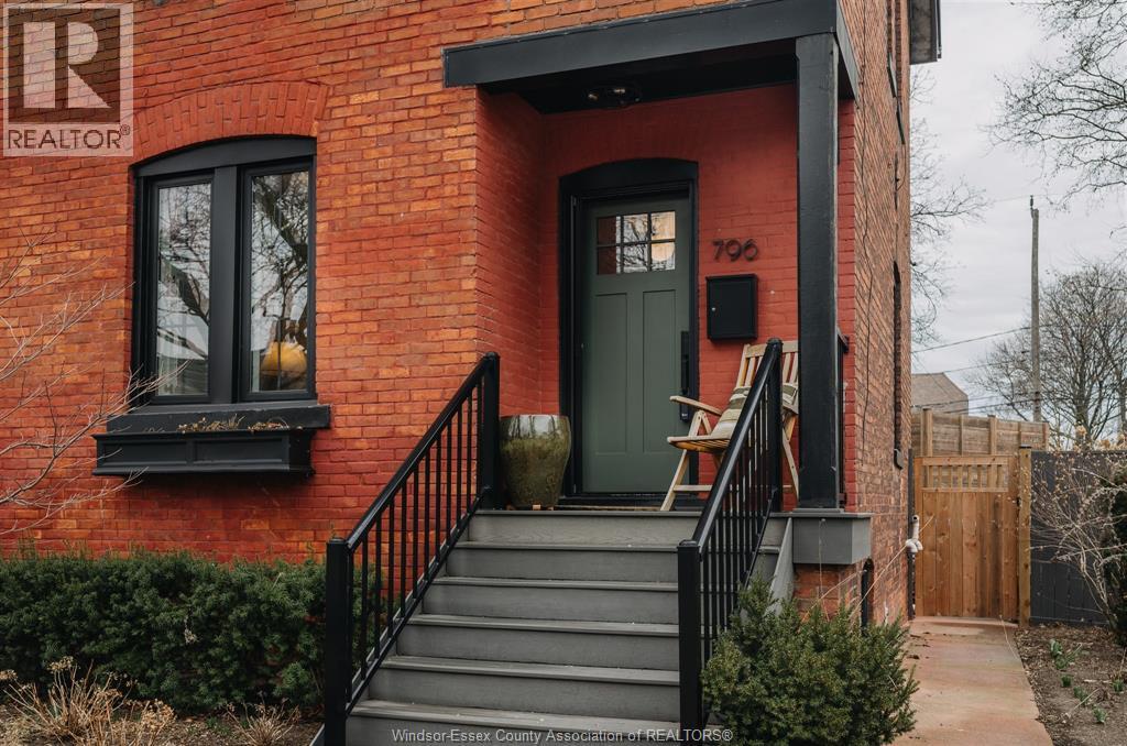 796 Monmouth ROAD, Windsor, Ontario, N8Y3L2 — Photo 2