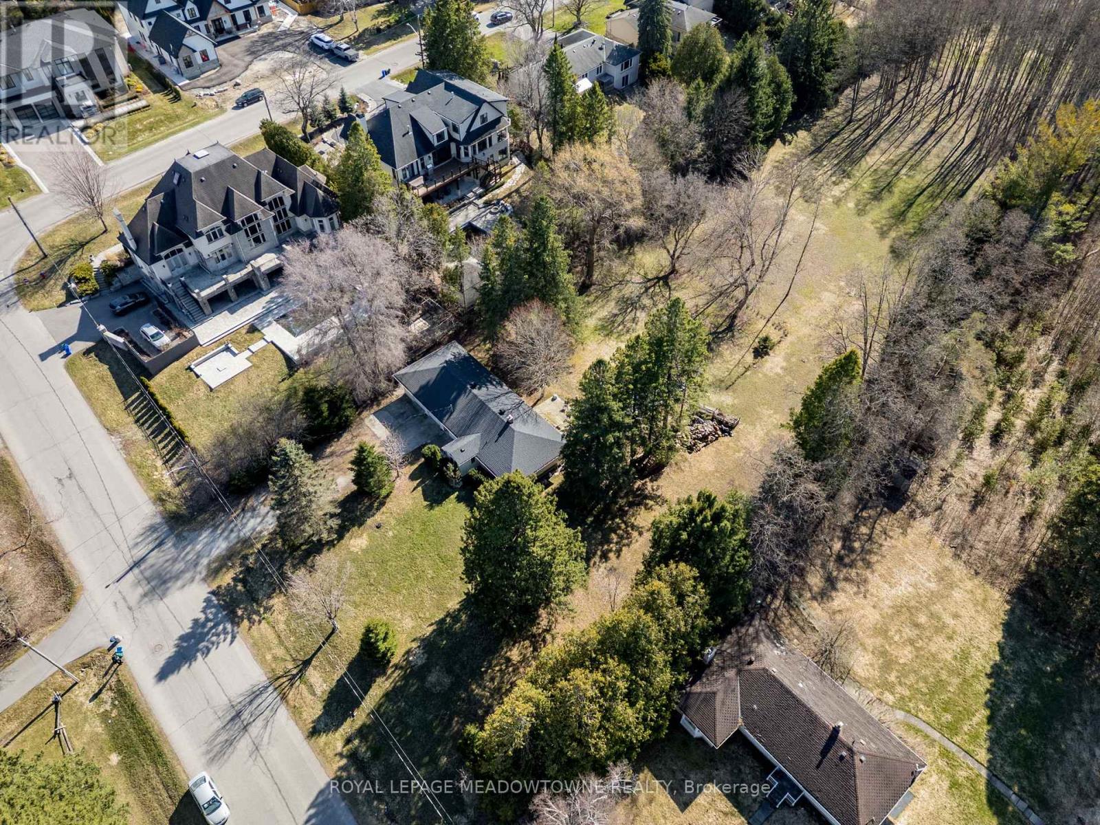 208 MARTIN STREET, King (King City), Ontario, L7B1J5 — Photo 36