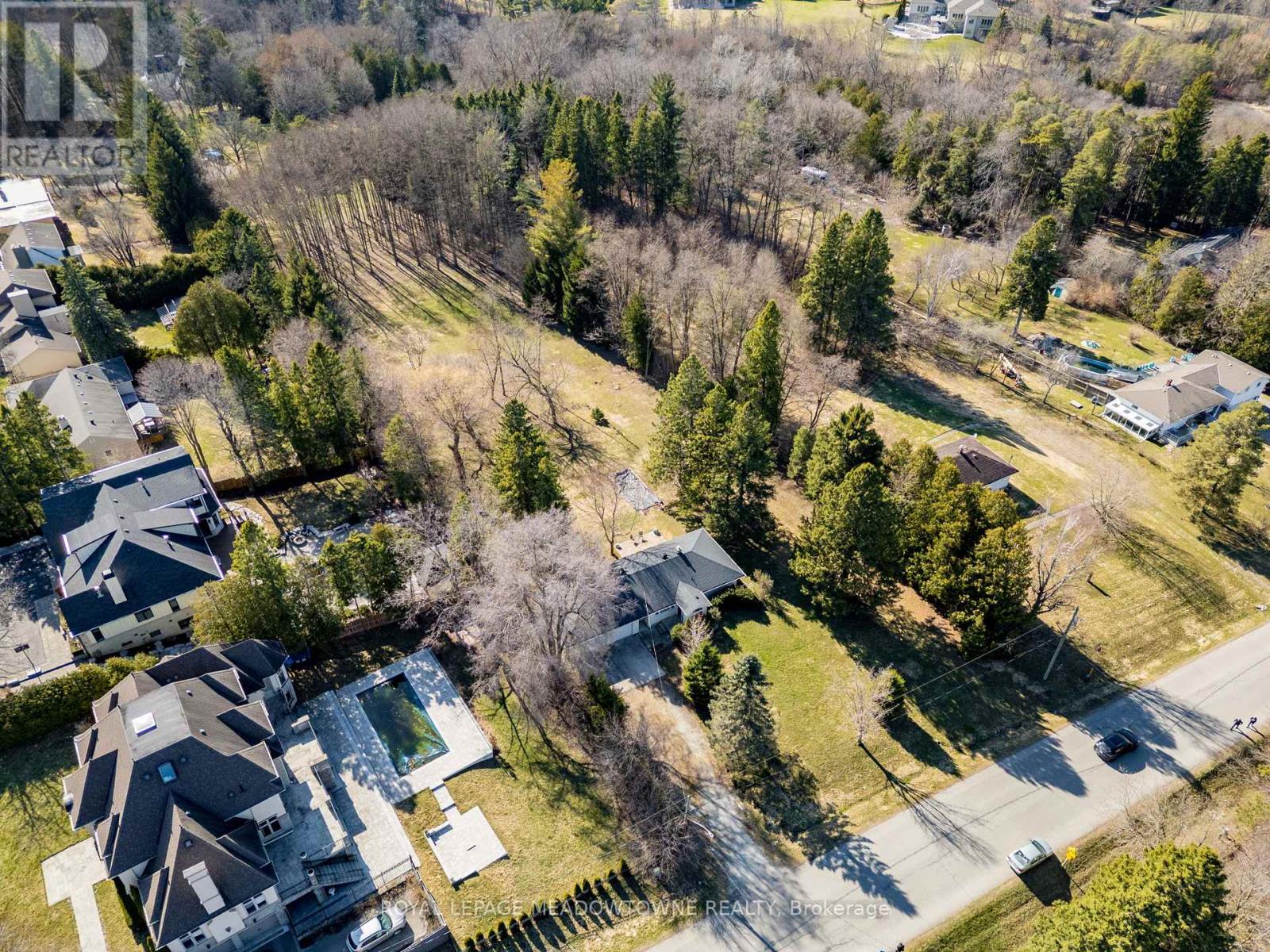 208 MARTIN STREET, King (King City), Ontario, L7B1J5 — Photo 8