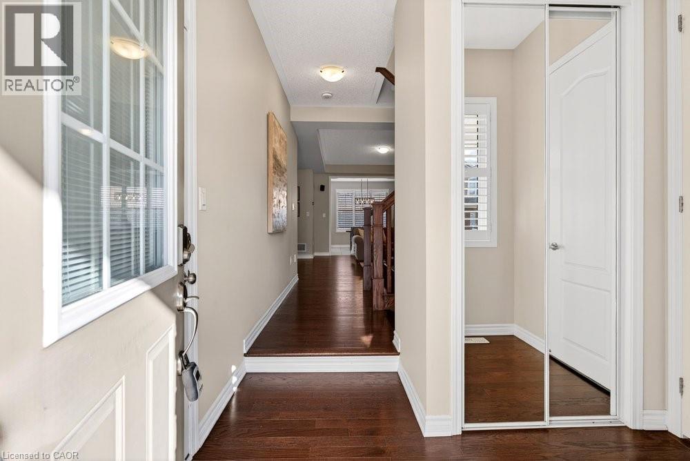 446 GREY Landing, Milton, Ontario, L9E0B3 — Photo 4
