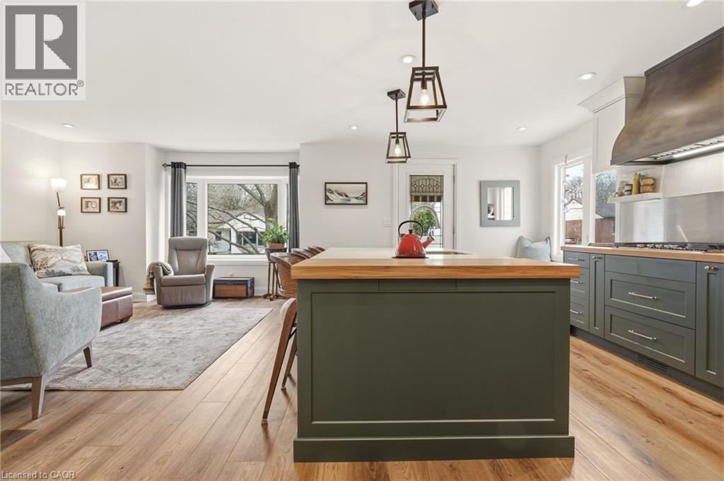 7 CENTRAL PARK Avenue, Dundas, Ontario, L9H2M5 — Photo 16