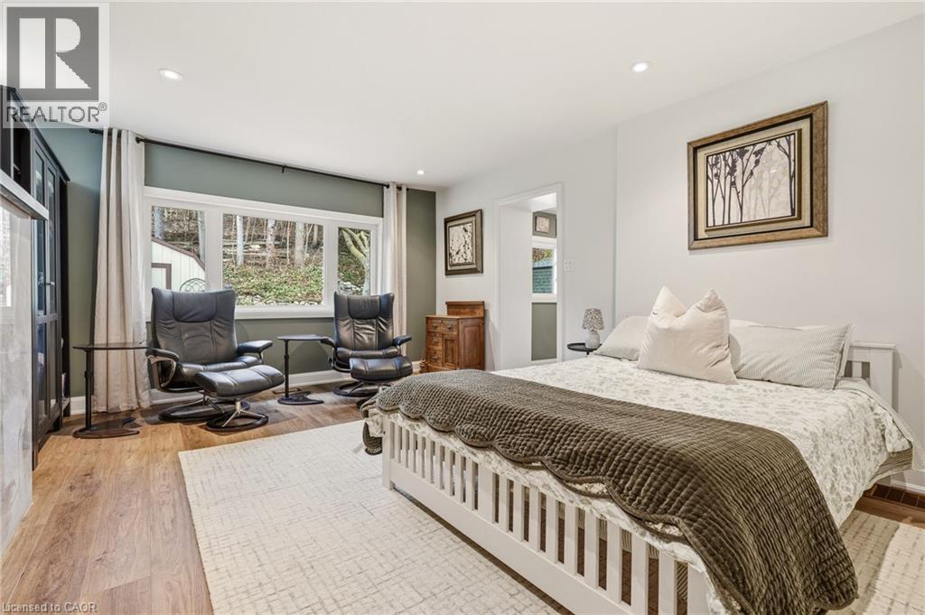 7 CENTRAL PARK Avenue, Dundas, Ontario, L9H2M5 — Photo 28