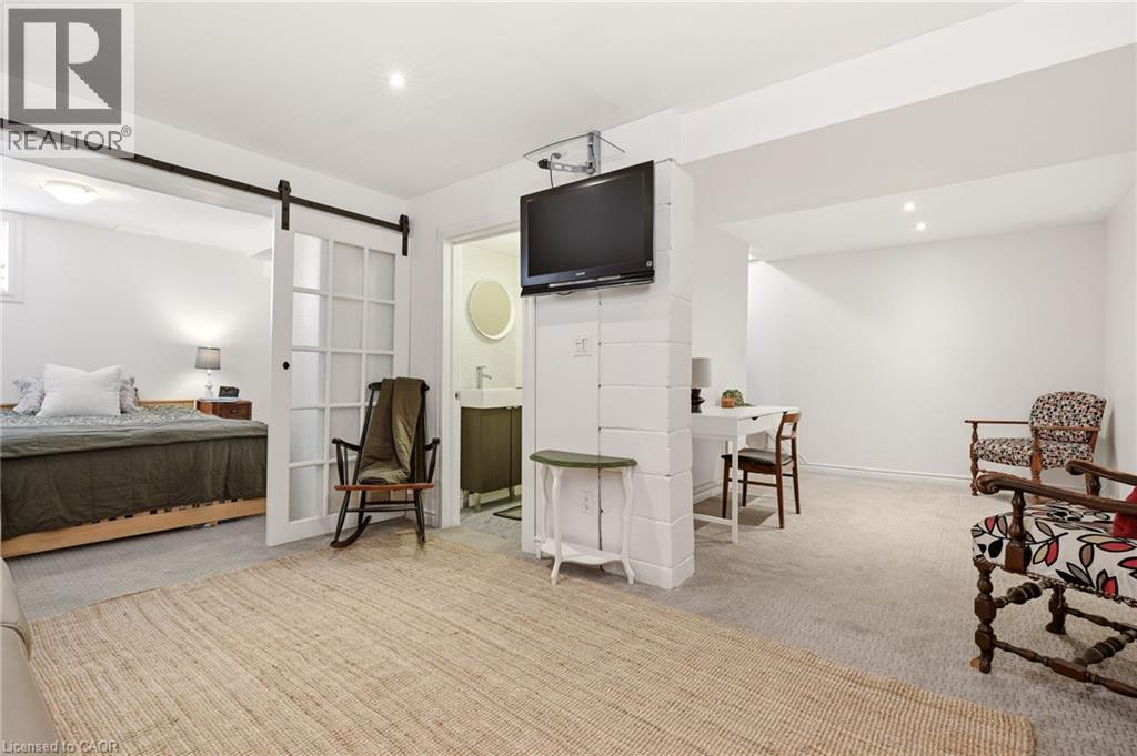 7 CENTRAL PARK Avenue, Dundas, Ontario, L9H2M5 — Photo 39