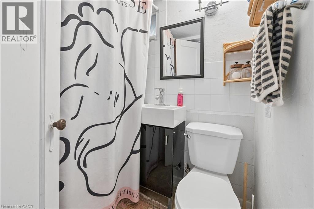 30 SHELDON Avenue N, Kitchener, Ontario, N2H3M2 — Photo 38