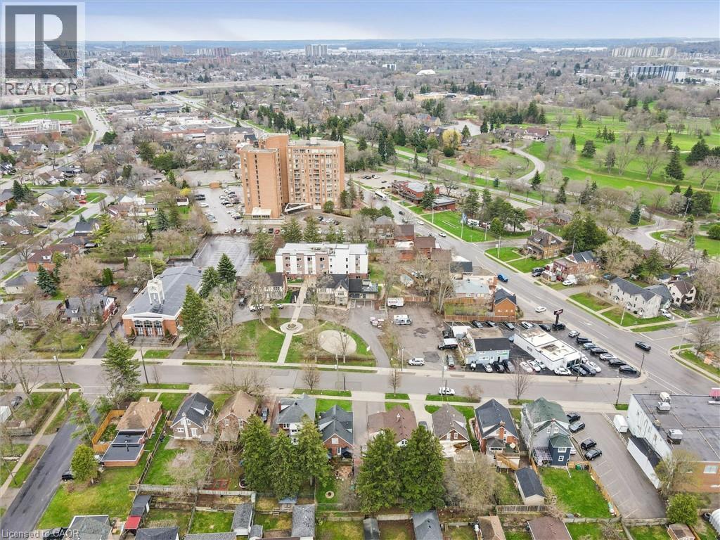 30 SHELDON Avenue N, Kitchener, Ontario, N2H3M2 — Photo 5