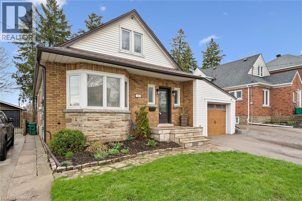 30 SHELDON Avenue N, Kitchener, Ontario, N2H3M2 — Photo 8