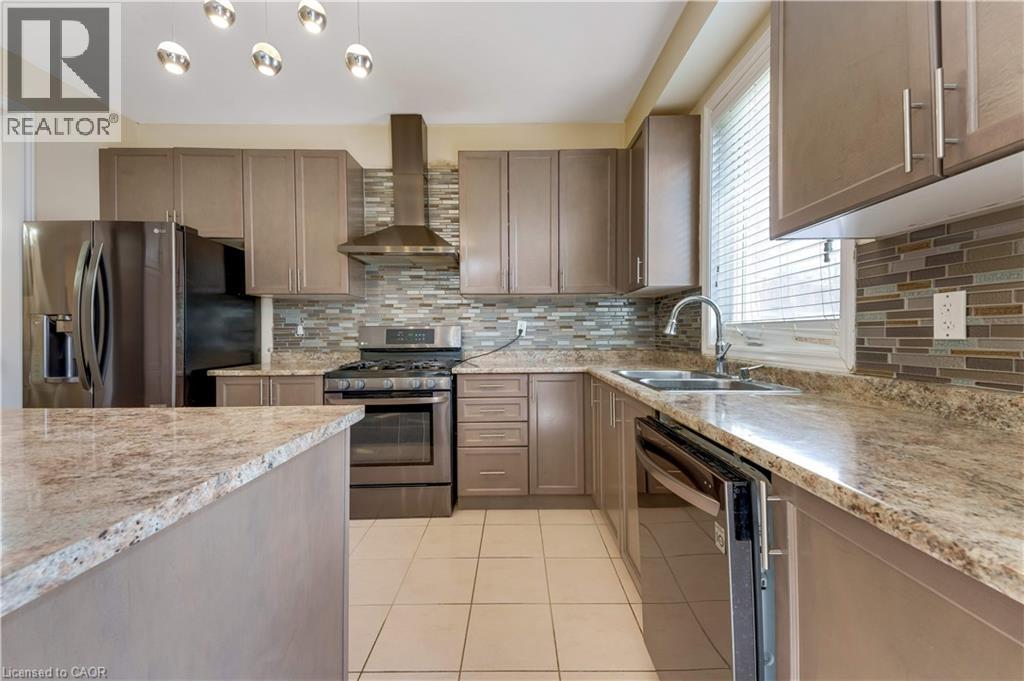 667 LINDEN Drive, Cambridge, Ontario, N3H0B6 — Photo 8