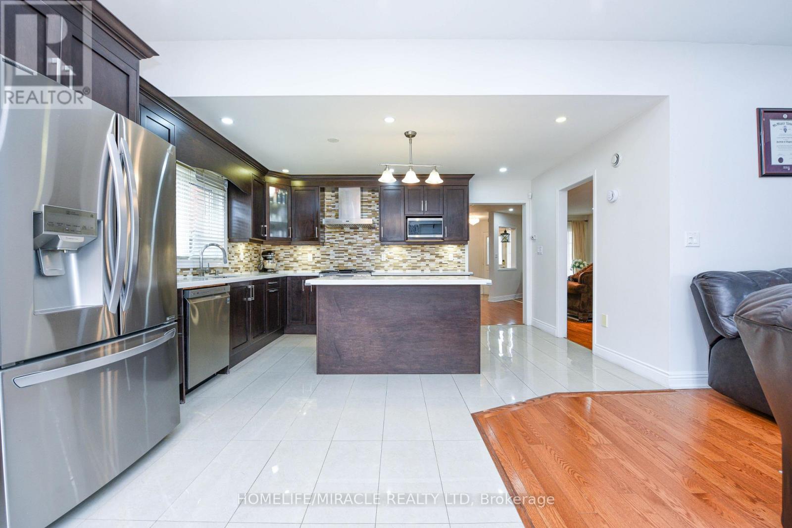 113 SECLUSION CRESCENT, Brampton (Sandringham-Wellington), Ontario, L6R1K8 — Photo 20